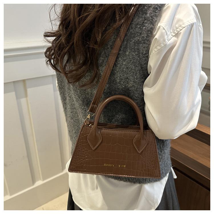 Chic Faux Leather Handbag for Women Minimalist Simple Style Shoulder Crossbody Bag