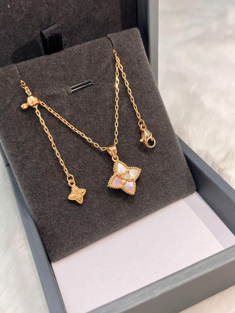 Light Luxury Powder Shell Purple Chalcedony Laser Four-Leaf Clover Five-Flower Bracelet Retro Court Style Sweet Temperament Necklace