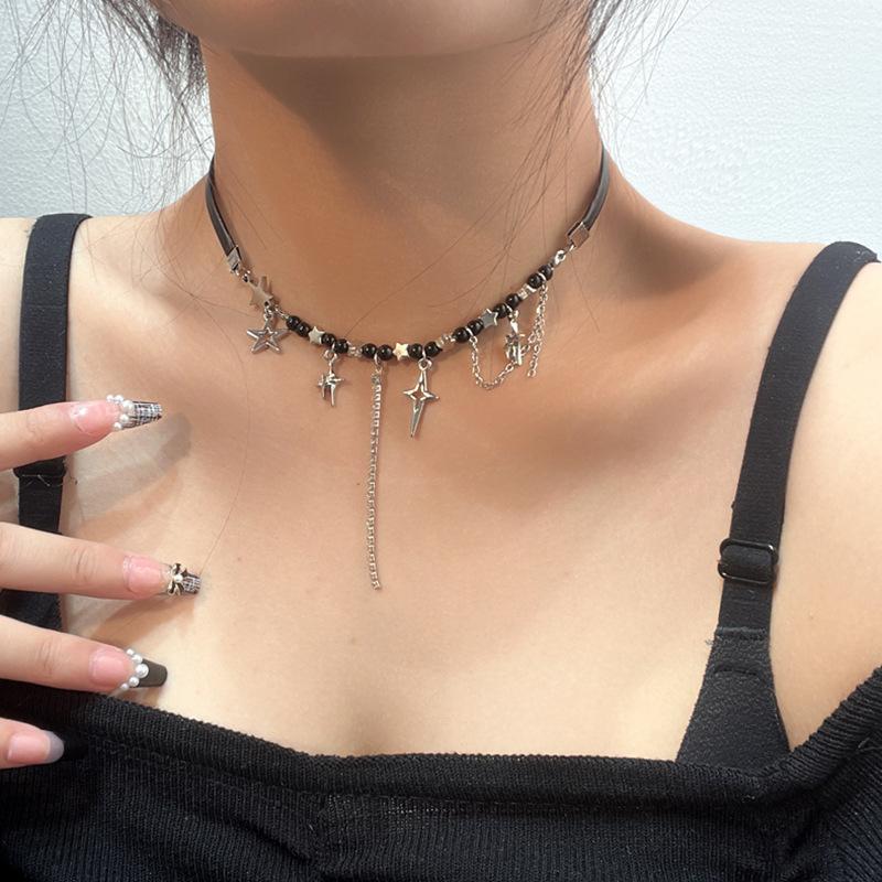 New Diablo tetragonal leather beaded splicing necklace girls trend hot girl sweet cool temperament accessories
