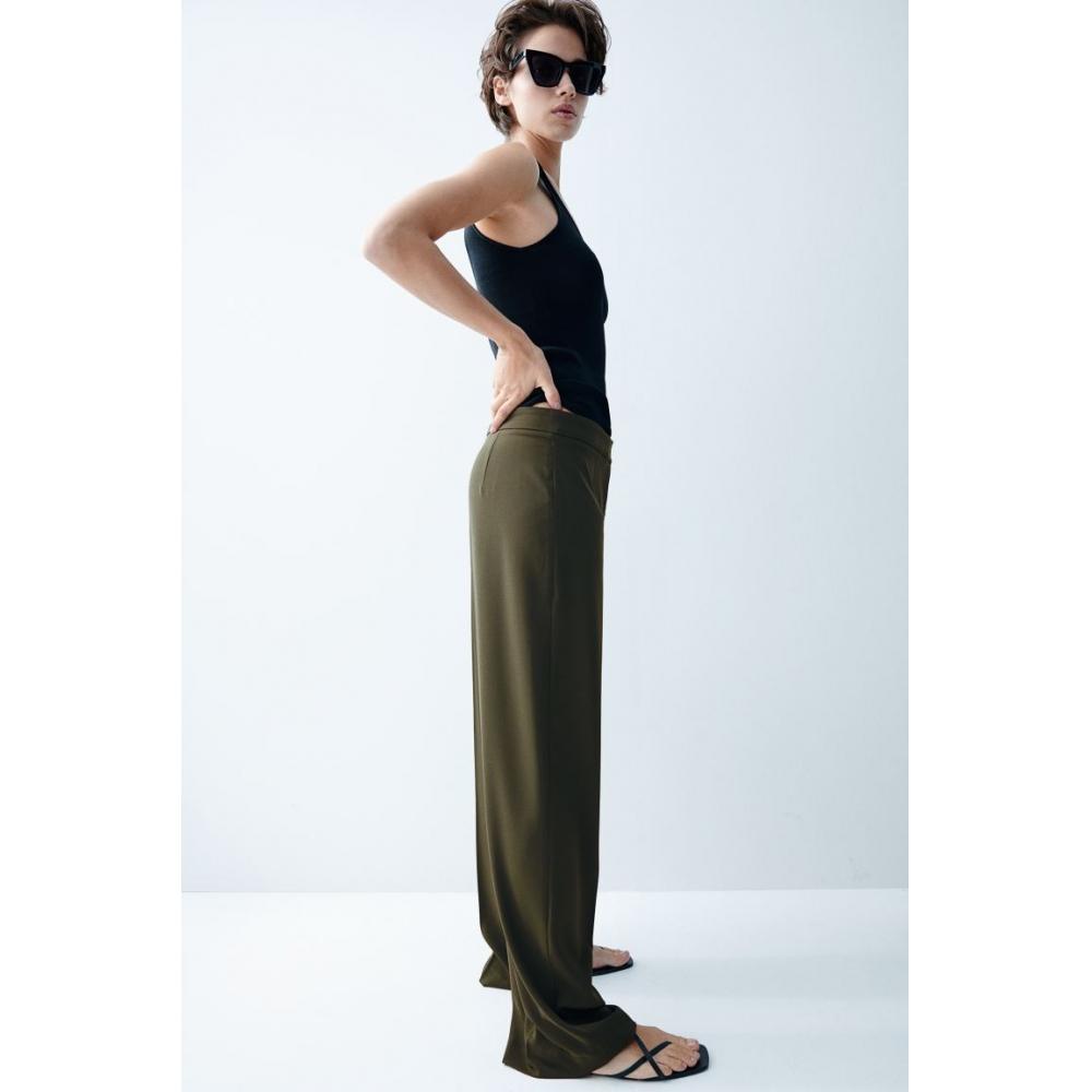 

Широкие брюки HM темно-зеленого цвета хаки
