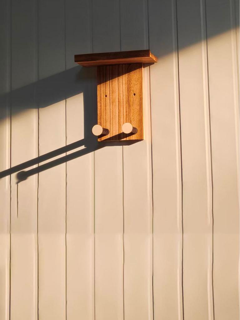 Nástěnný držák na nástroje z masivního dřeva: Stojan na kytaru, ukulele, erhu
