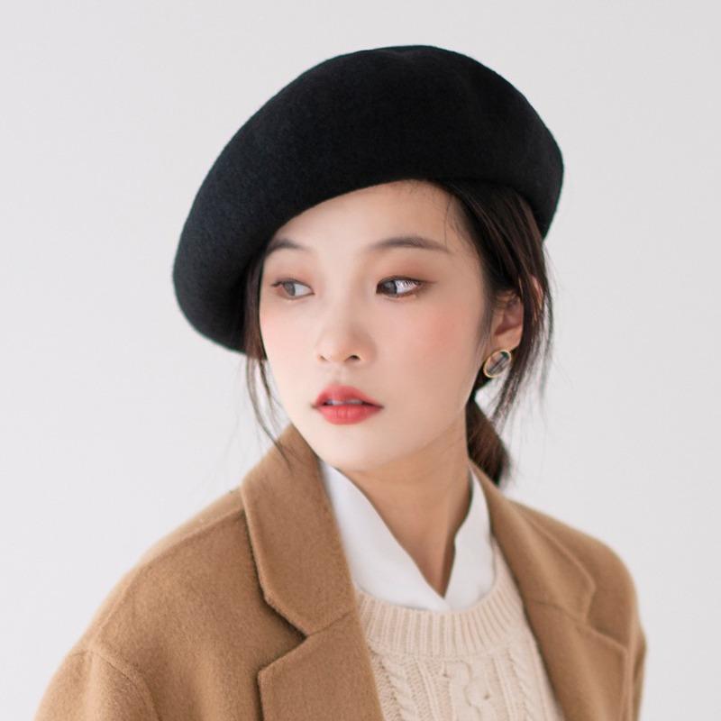 Beret wool winter versatile hat showing face small painter hat retro woolen hat women autumn and winter