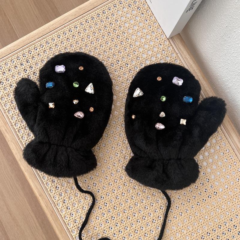 

Перчатки зимние женские бархатные утолщенные теплые ветрозащитные от холода флэш бриллианты студенческие для улицы для езды на шею пять пальцев тренд one size fits all чёрный