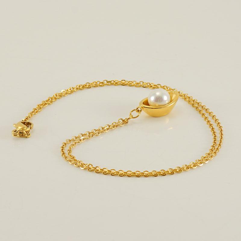 New Women's 18K Gold-Plated Pearl Necklace - Stainless Steel, Fashionable Titanium Clavicle Chain Design