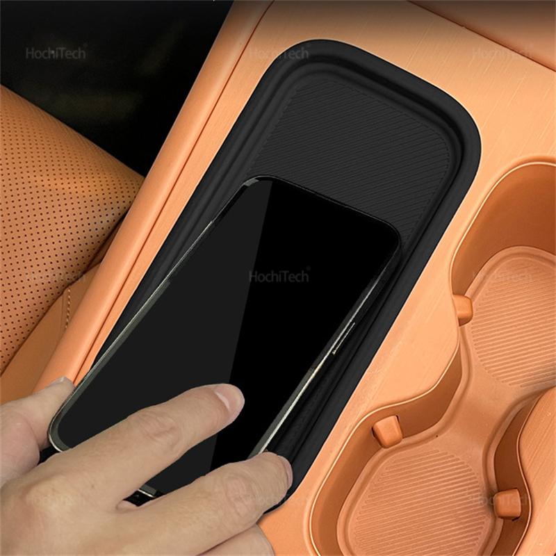 Fast Wireless Charging Pad Non-Slip Mat Car Storage Lightweight Phone Wireless Charger Mat for LEAPMOTOR C10 C16 2025 2025