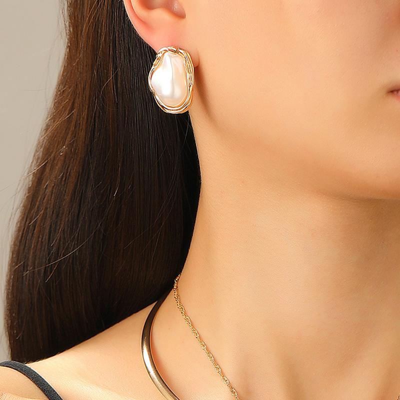 

Elegant Baroque Imitation Pearl Choker Necklace Bangles Ring Earrings Set Women Chunky Circle Open Torques Collar Zircon Set