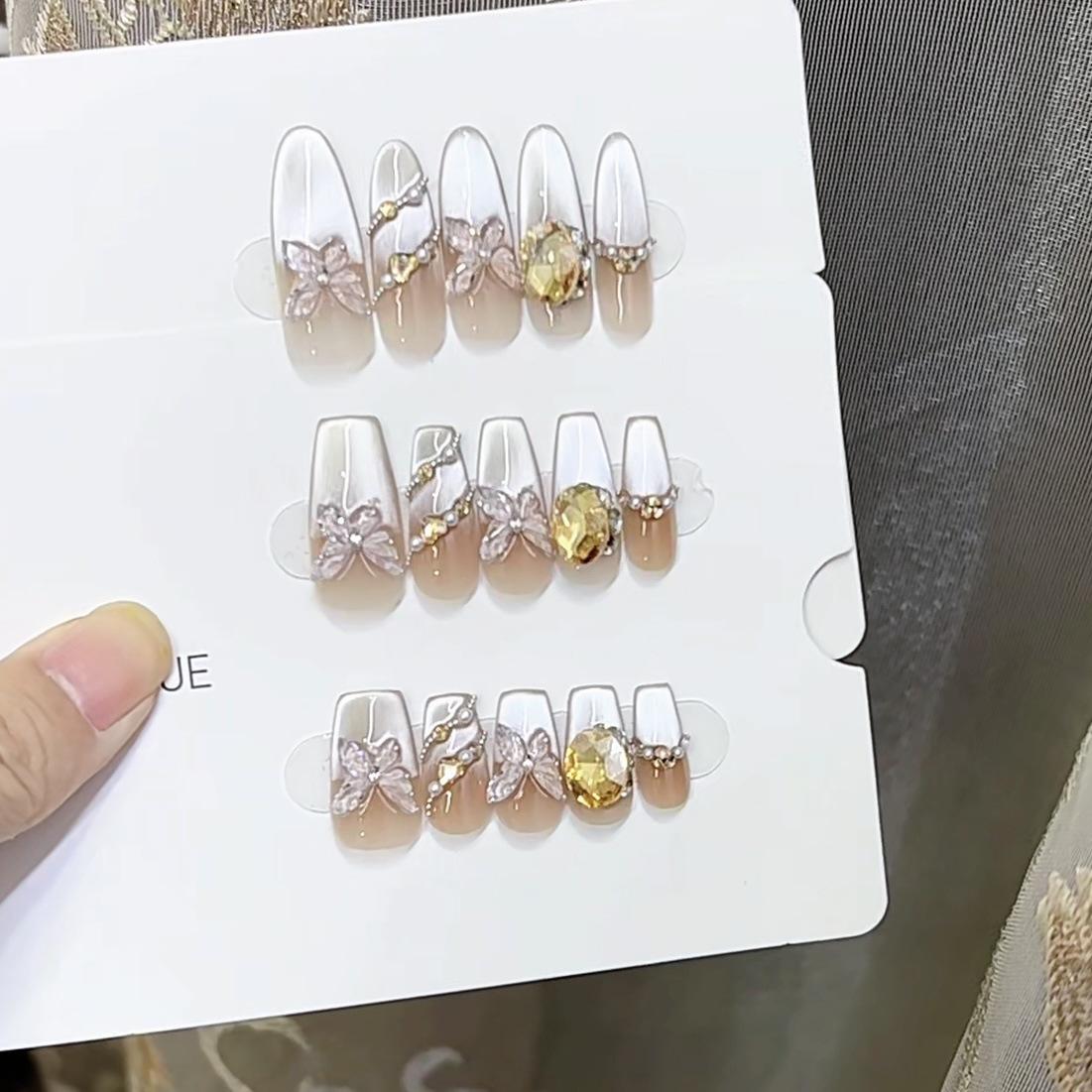 

Чисто ручная работа Фототерапия Носимая броня Таблетки Бабочка Мэн Вэньюй Носимая броня Готовый продукт Многоразовый Нейл-арт large L