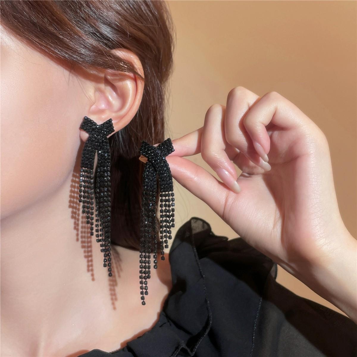 

Европа и Соединенные Штаты Роскошные высококачественные черные серьги с длинными кисточками, полные бриллиантов, серьги с преувеличенной индивидуальностью, женские серьги