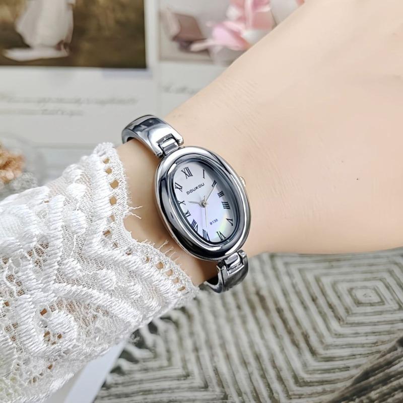 Famous Brand Oval Dial Bracelet Women Watches Fashion Women Gold Watch Strap Adjustable Bracelet Quartz Wristwatch Luxury Clock
