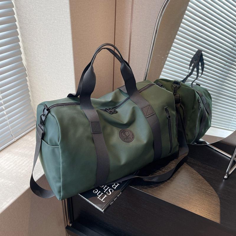 New short-distance travel bag men's large-capacity independent shoe compartment sports fitness bag messenger storage bag yoga bag