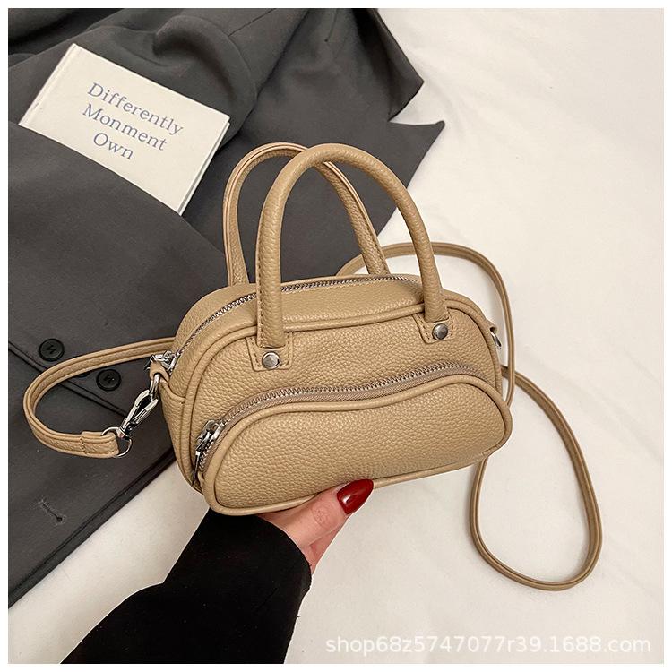 Mini shoulder small bag women's 2025 summer new women's bag popular fashion messenger bag textured portable small square bag