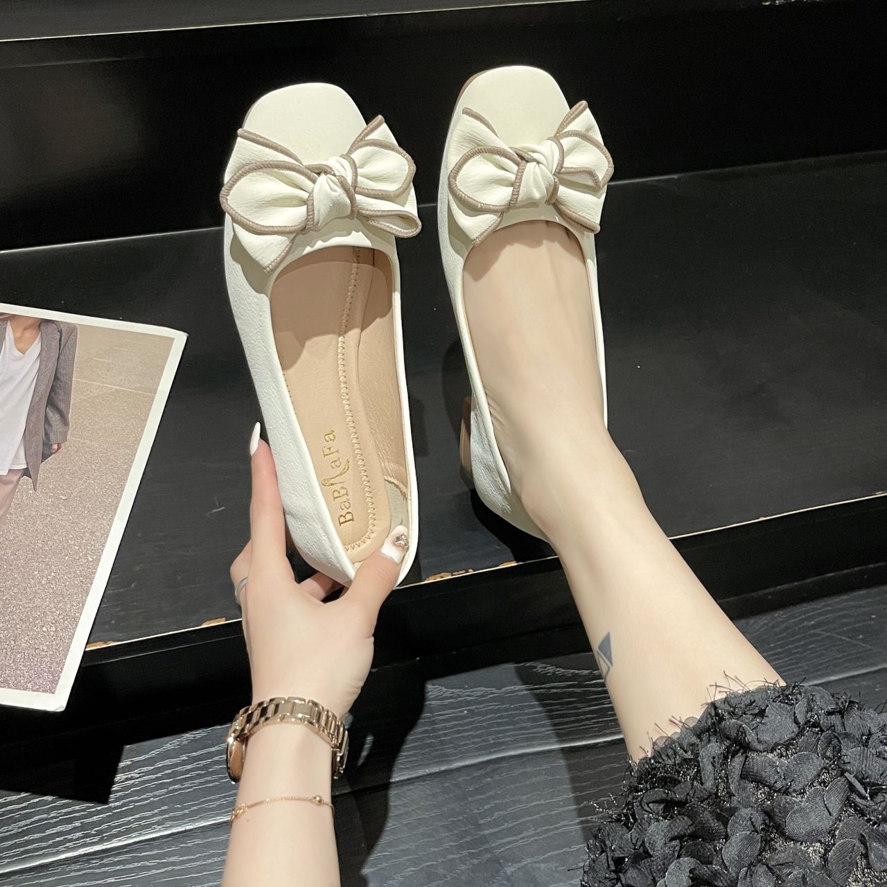 

Женская обувь Зеленые женские туфли Slip On с бантом Роскошная обувь Осень 2024 Новое оригинальное стильное предложение 39 Летние предложения A 35