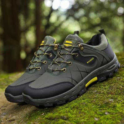 Outdoor Hiking Shoes Men's Leather Surface Autumn and Winter Velvet Thermal Casual Shoes Hiking Labor Protection Shoes Fashion Men's Shoes