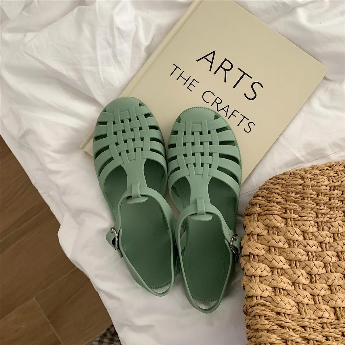 

Fashion Summer 2025 Women Roman Jelly Sandals Retro Flat Transparent Crystal Beach Sandals Round Toe Casual Hollow Out Designer Shoes 39 зелений
