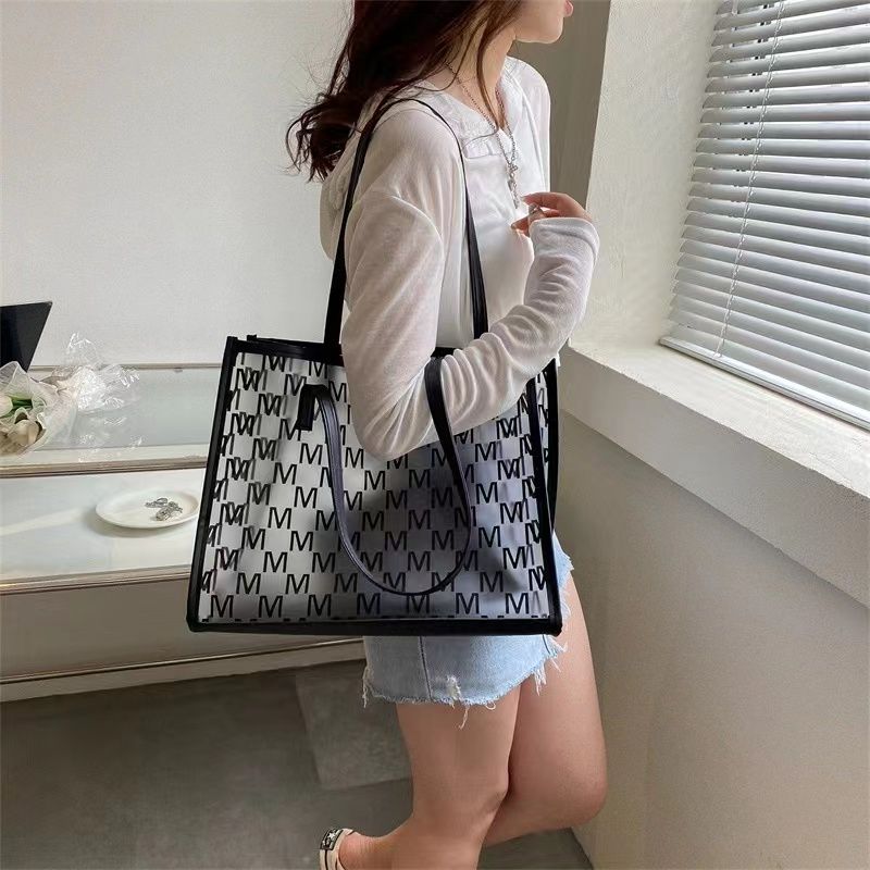 Large Capacity Transparent Bag, Women's Versatile and Stylish Shoulder Bag, Tote Bag, Jelly Bag