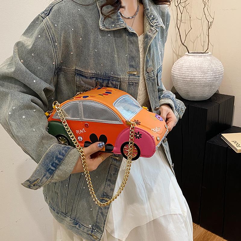Cute contrasting car bag bag 2025 new Japanese cartoon girl foreign versatile crossbody chain box bag