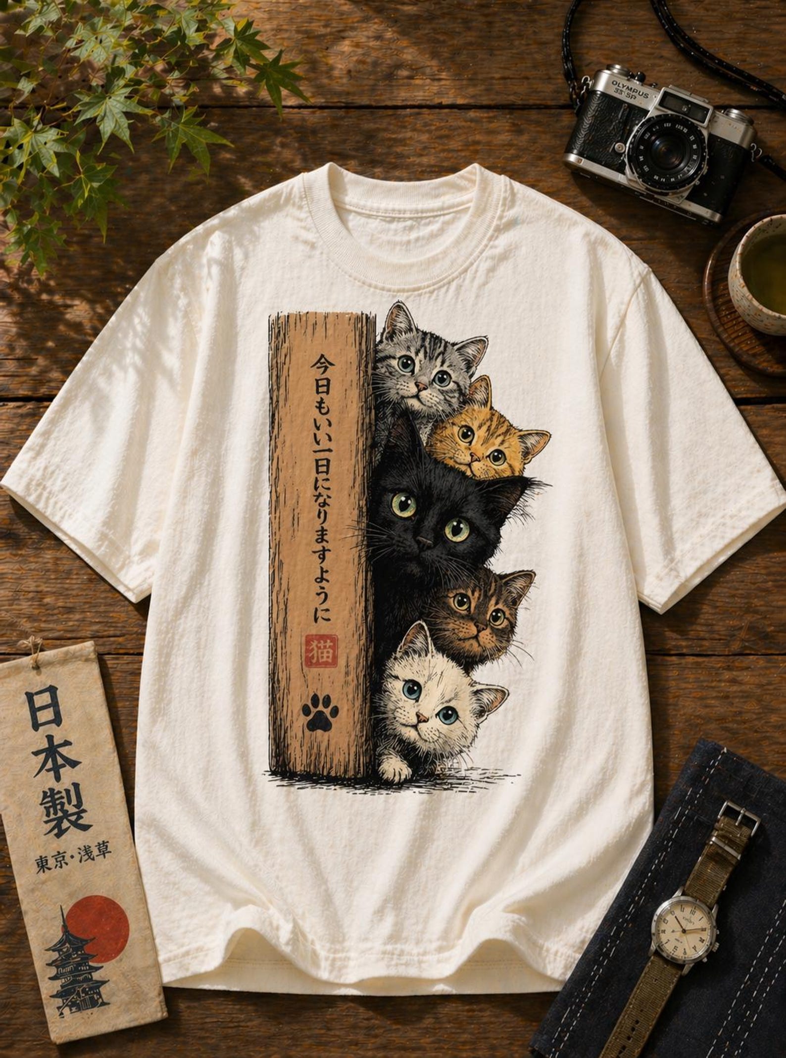 Peeking Cats Japanese Style T-Shirt – Kawaii Kitten Graphic Tee L
