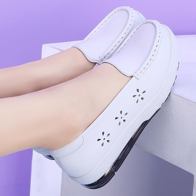 The New Air-cushioned Nurse Shoes for Women Feature Soft Soles Thick Soles Flat Heels and Breathability
