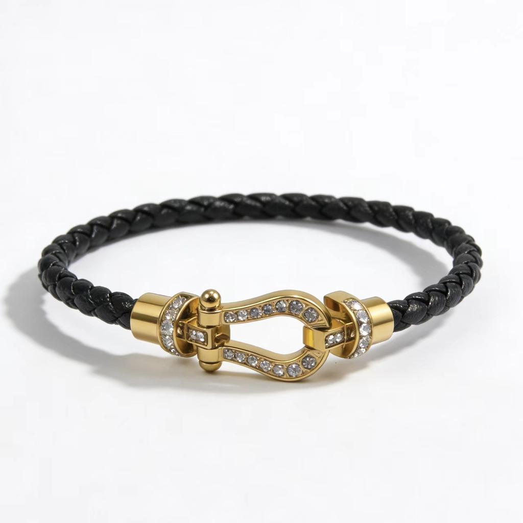 Pulsera en forma de U de herradura Microincrustada Cuerda de cuero de doble capa Hebilla magnética Pulsera de herradura 2026 Moda Accesorios de uso personalizado