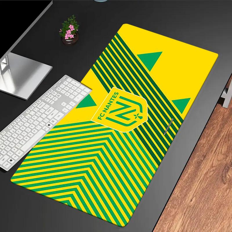 Fc Nantes Crest Design mouse pad, rubber base, esports desk mat, mouse pad for gamers and office use, gaming desk , easy to clean mat