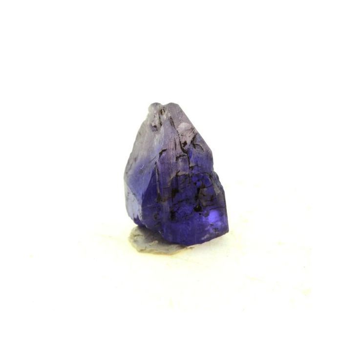 Pierres et Minéraux. Tanzanite. 5.95 ct. Merelani Hills, Lelatema Mts, Tanzanie.