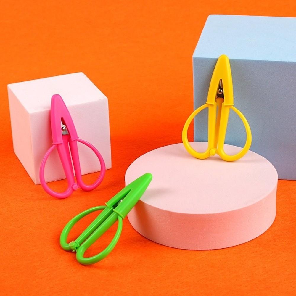 Mini Ciseaux Aiguisés Poignée Souple en Silicone avec Capuchon Ciseaux de Loisirs Créatifs Acier Inoxydable Portable Outil de Découpe Papier Voyages Loisirs Créatifs