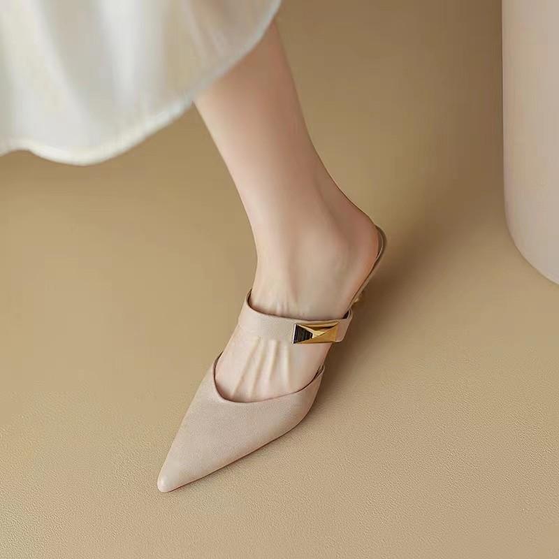 New Plus Size 35-42 Women Kitten Heels Mules Golden Rivet Pointed Toe Summer Sandals Beige Ladies Casual Med Heels Shoes
