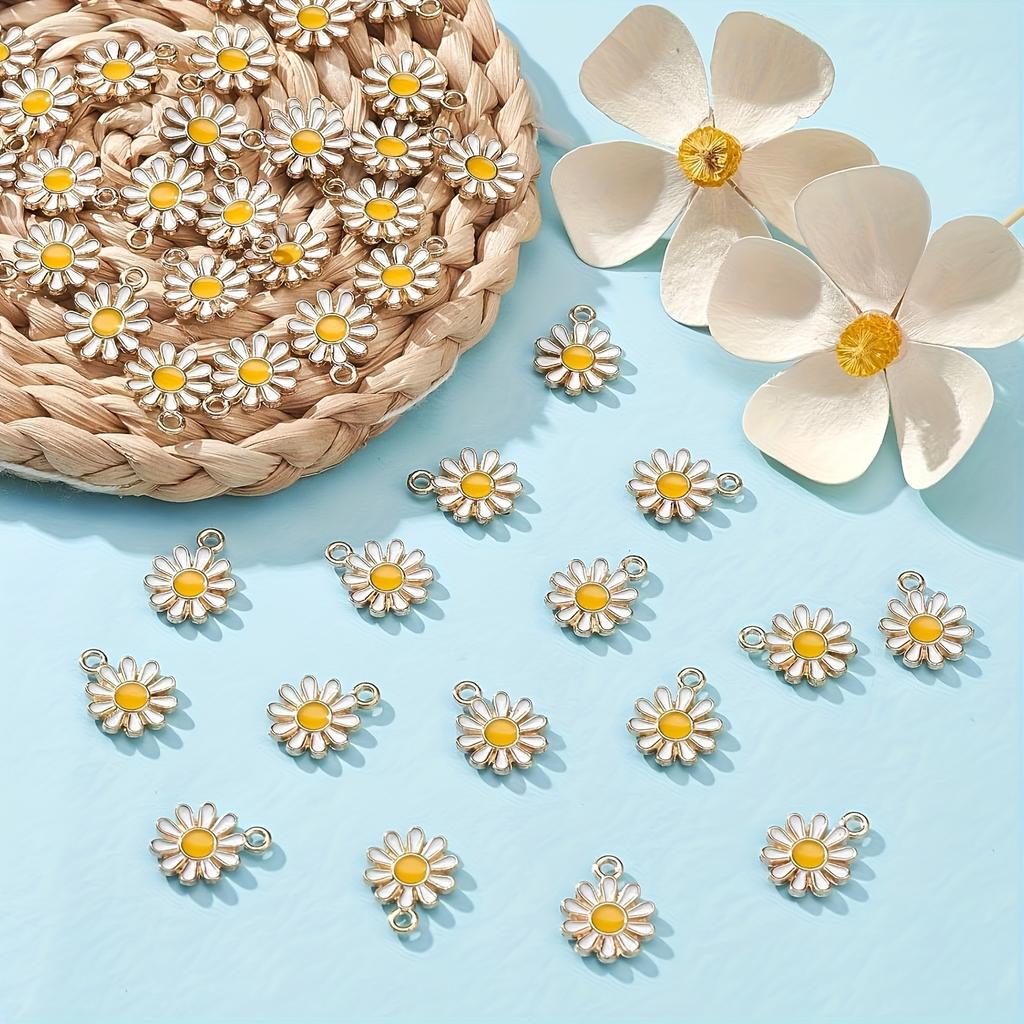 100pcs White Flower Pendant Mini Floral Chrysanthemum Pendant Enamel Alloy Daisy Pendant for Jewelry Making Bracelet Necklace