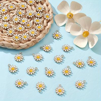 100pcs White Flower Pendant Mini Floral Chrysanthemum Pendant Enamel Alloy Daisy Pendant for Jewelry Making Bracelet Necklace
