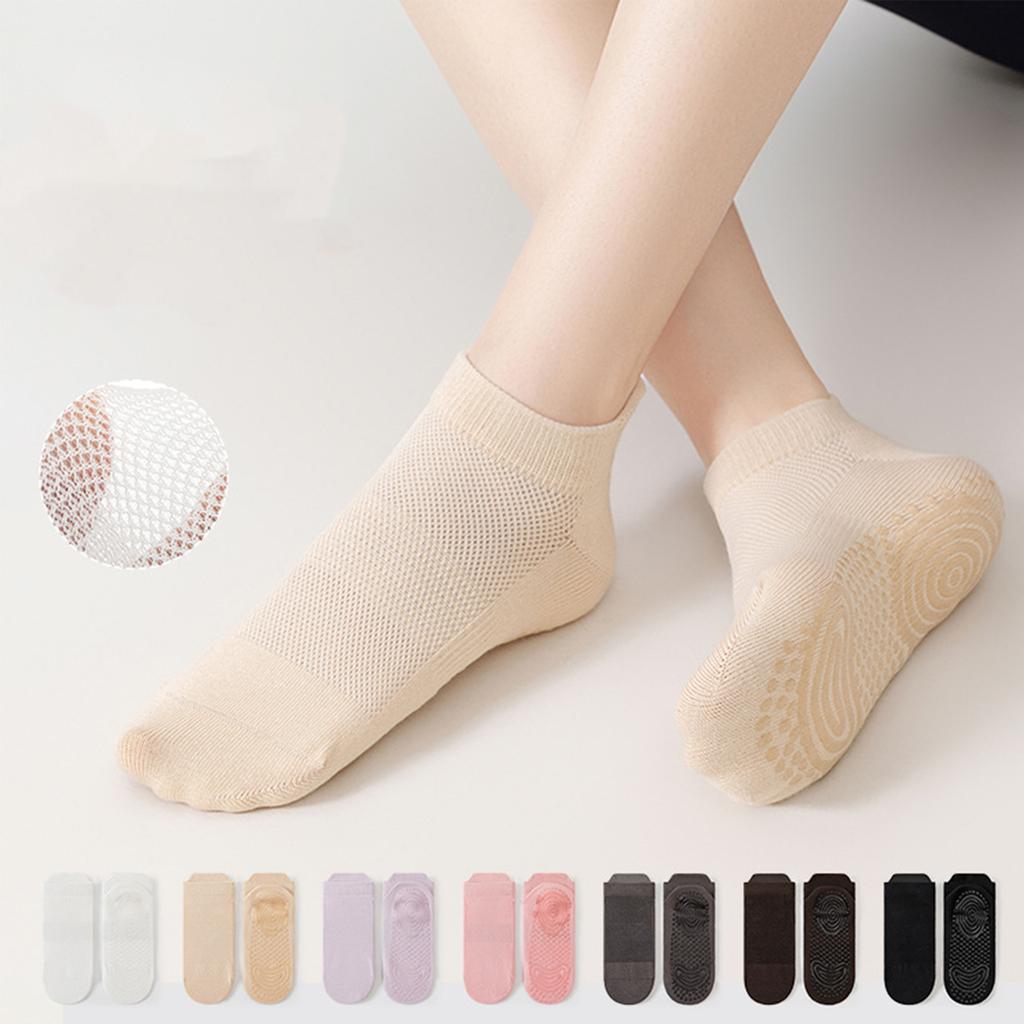Women's Low Cut Non Slip Socks for Indoor Use Breathable Sweat Absorbent Yoga Socks with Grip Bottom for Exercise and Daily Wear