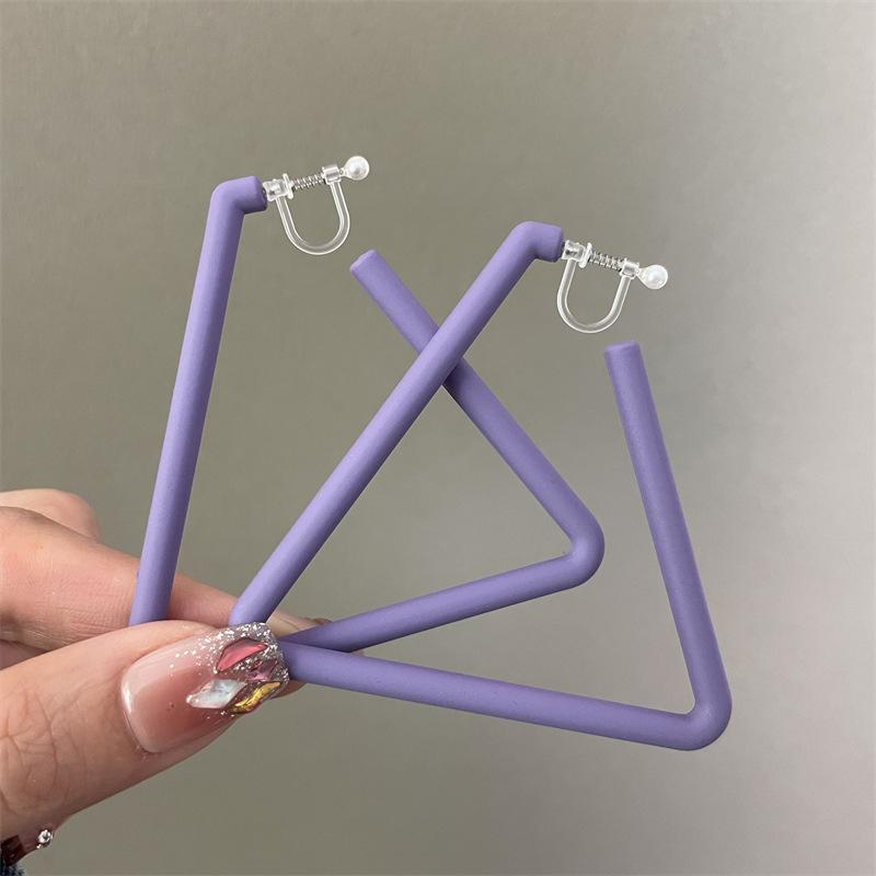 New Color-expanding Triangular Rubber Paint Texture Personalized Earrings for Women