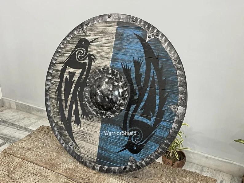 

Wooden Shield Crow Designer Shield Medieval Warrior Shield сірий