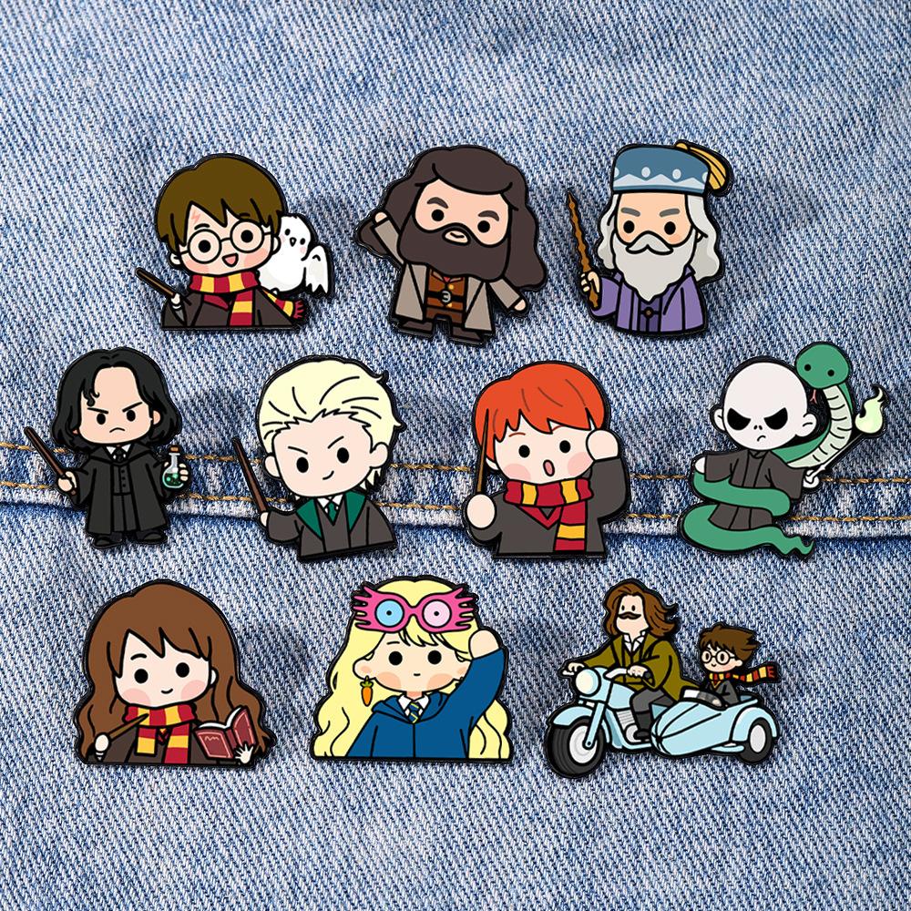 Harry Potter cartoon badge film and television animation magic academy tide play peripheral gifts brooch pencil bag schoolbag decoration
