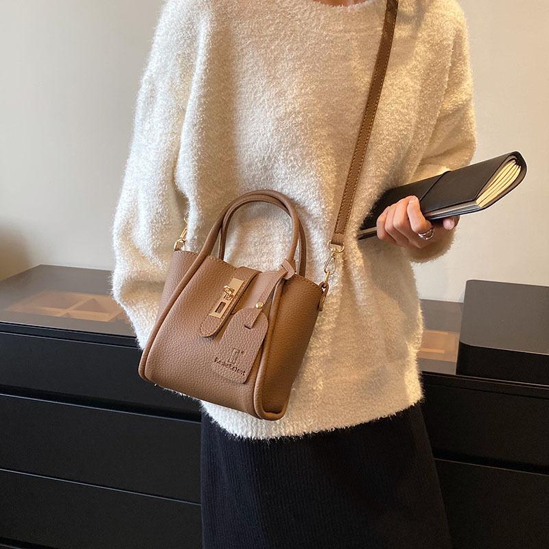 2026 New Retro Fashion Bucket Bag Multifunctional Handbag Simple Solid Color Crossbody Bag 23cm×9cm×17cm