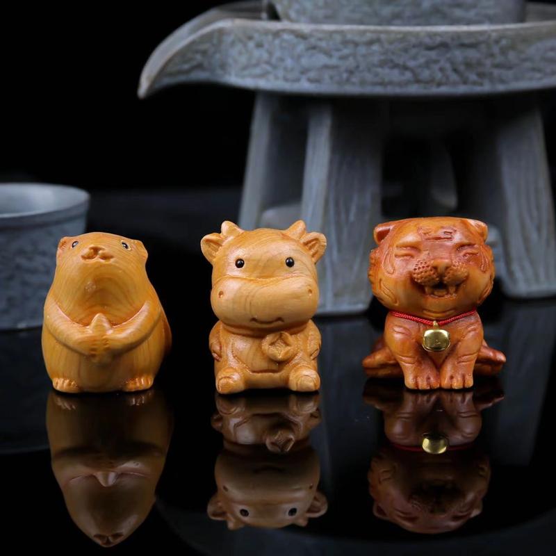 Chinese Zodiac Wood Carving Chinese New Year Ornaments Mini Statue Cute Snake Animal Decor Office Desktop Pendant Car Decoration