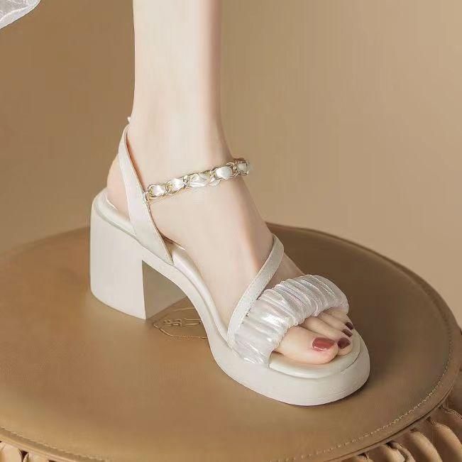 

Женские сандалии 2025 Лето Новый стиль Толстая подошва с юбкой Толстый каблук Ремешковые сандалии Высокие каблуки 40 белый