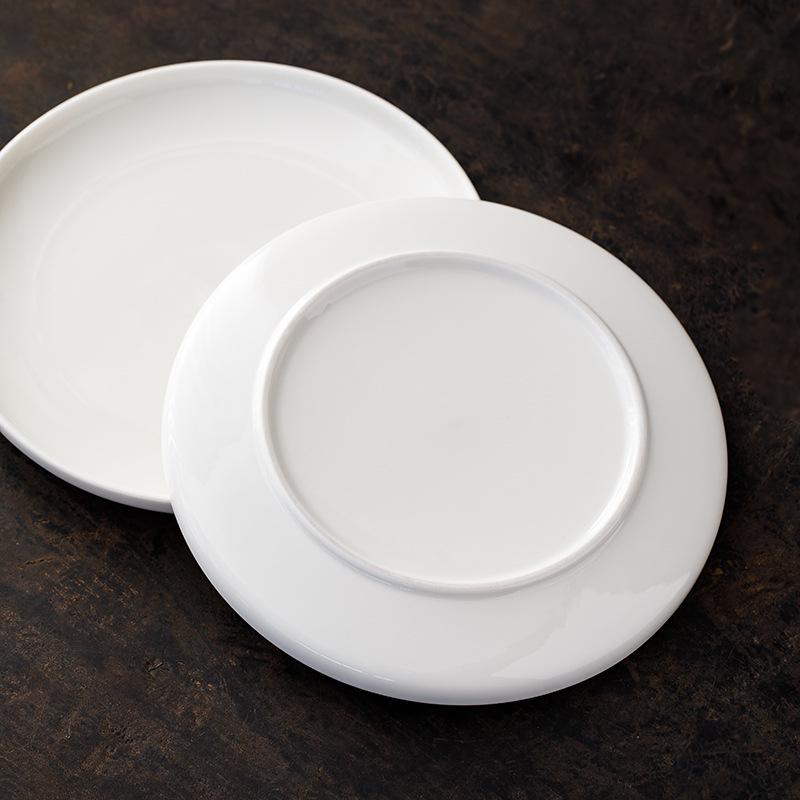 Off-White 8" Låg Tallrik med Kant - Dehua Porslin för Biff, Västerländsk Matlagning eller Wok.