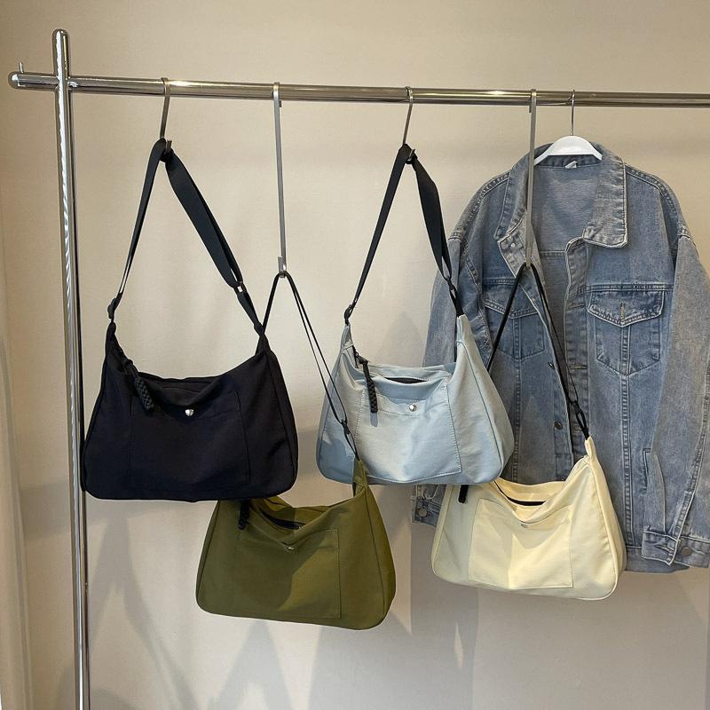 Women's Bag 2025 Autumn New Nylon Bag Fashion Casual Women's Messenger Bag Large Capacity Horizontal Shoulder Bag