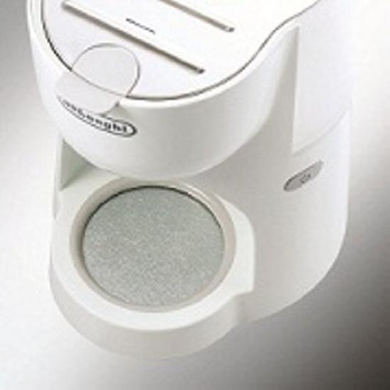 DeLonghi Drip Coffee Maker True Series No Paper Filter Required 4 Cups White CM200J-WH