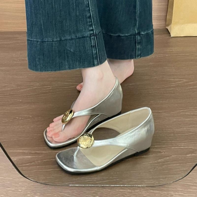 

Новые продукты Шу 5 сандалии с внутренней платформой для женщин, маленьким людям, которым жмут ноги, летние туфли-лодочки на плоской подошве для женщин 39 серебряный