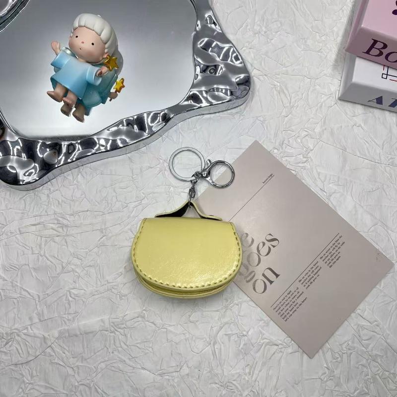 1Pcs Portable Bluetooth Earphone Bag Multifunctional Mini Leather Bag Pendant Car Keychain Hanging Accessory Zero Wallet
