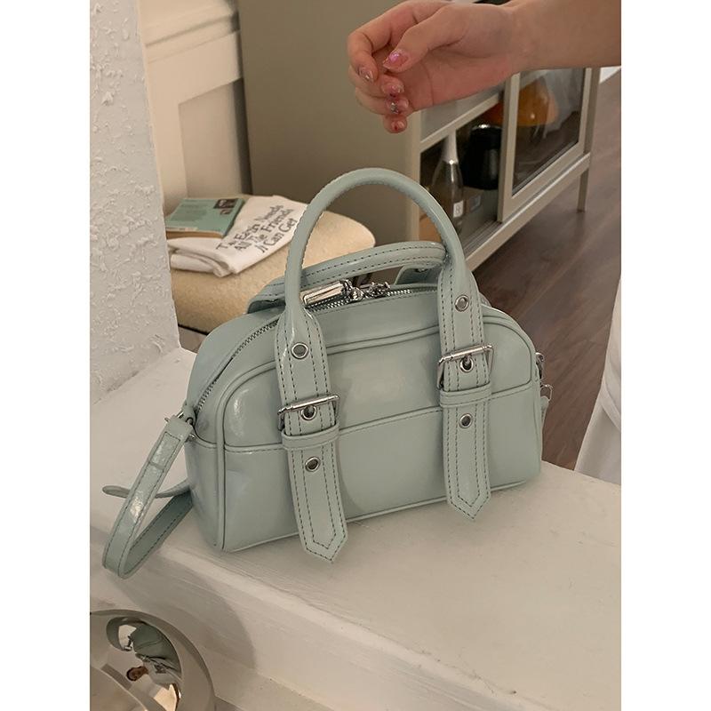 Spring fashion portable bowling bag women's 2025 new simple small square bag versatile messenger bag