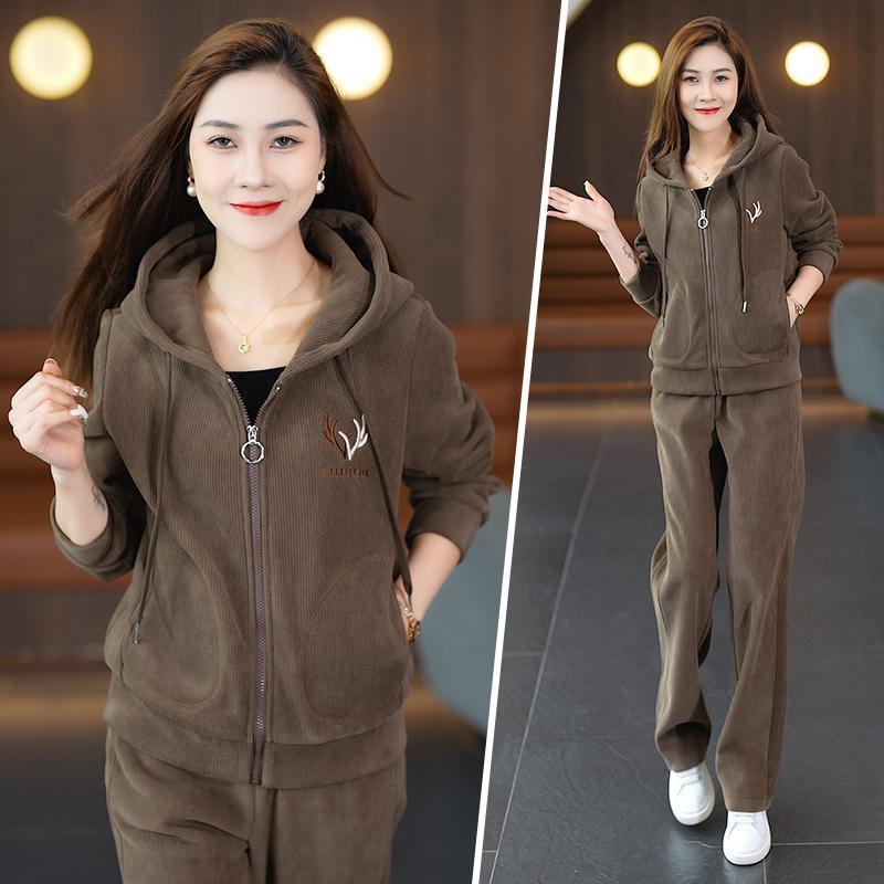 Plus Velvet Thickened Winter Casual Western Style Loose Hooded Sweater Sportswear Suit Mother Two-piece Winter