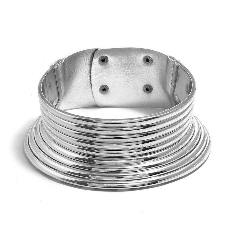 Folkový choker náhrdelník inspirovaný kovem s geometrickým designem pro festivalové nošení