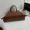 Vintage Large Capacity Rivet Tote Bag Women's Handbag Shoulder Bag