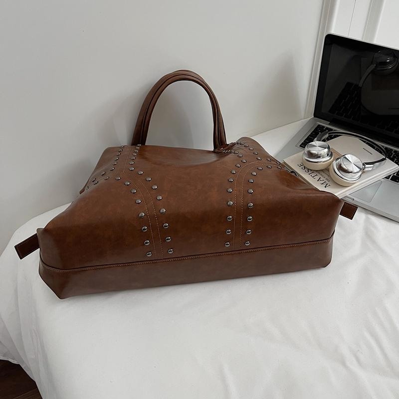 Vintage Large Capacity Rivet Tote Bag Women's Handbag Shoulder Bag