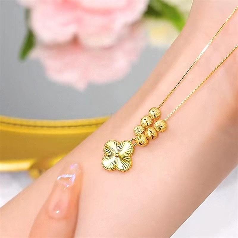 Four-Leaf Clover Necklace Liufu Bead Pendant Girls' Noble Temperament High-End Sense Classic Jewelry Collarbone Chain