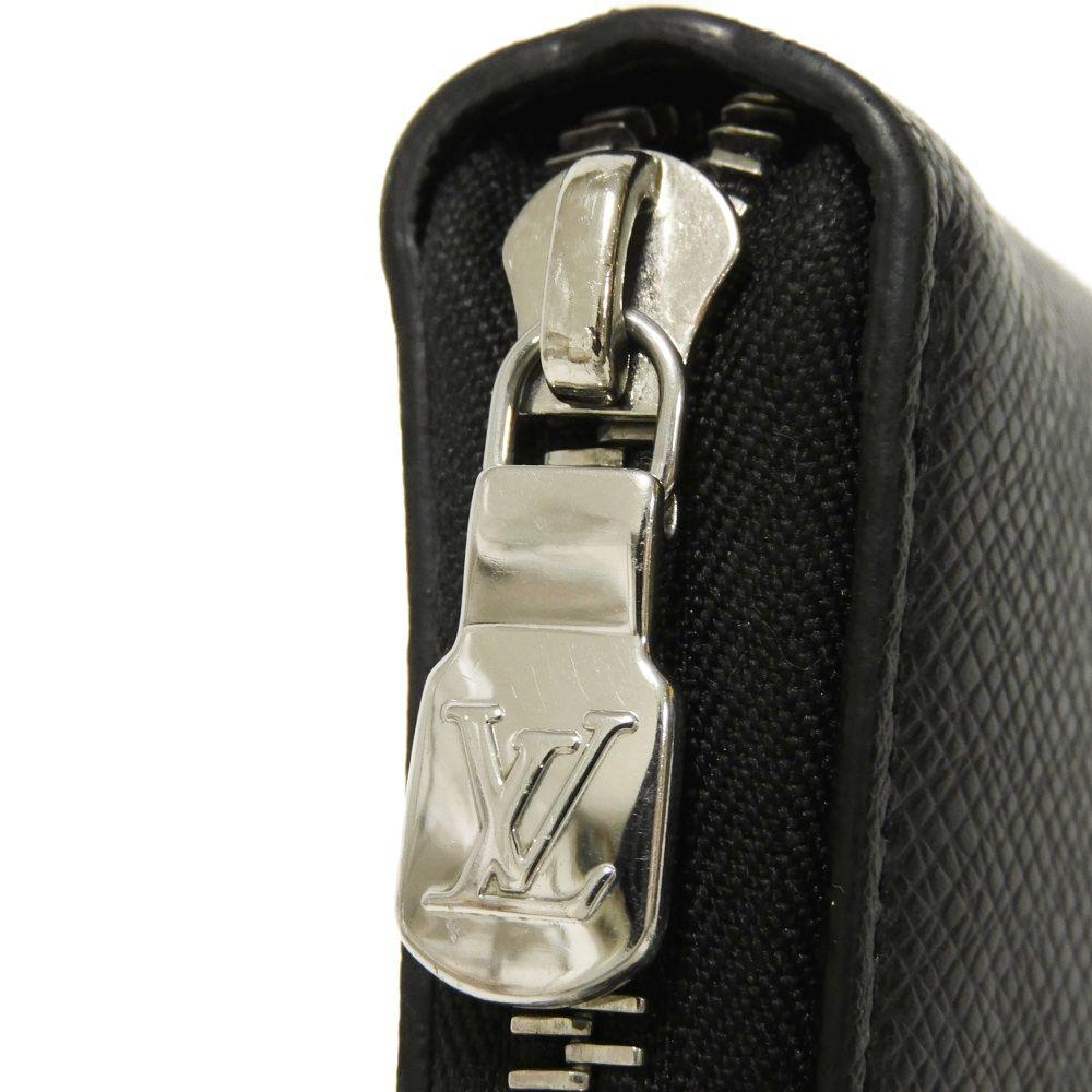 Used Zippy Organizer NM (12564) M30056 7940, New LV Logo, Black, Zip Around, RFID, Current Model Taiga Noir Men's from