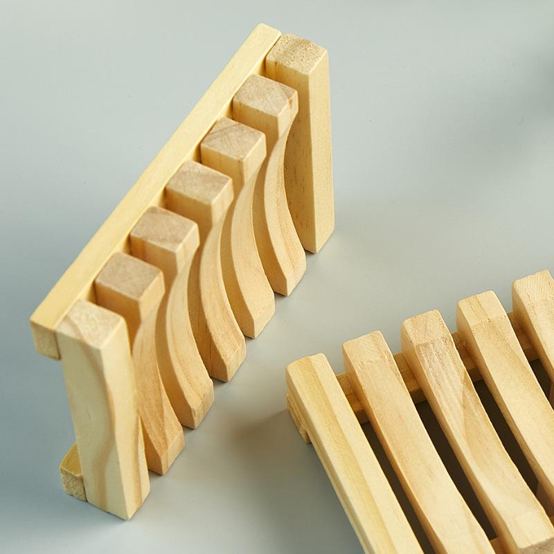 Anpassbarer Seifenhalter aus Holz mit Abfluss, Badezimmer-Ablageregal und hohlem Design für den Heim- oder Hotelgebrauch