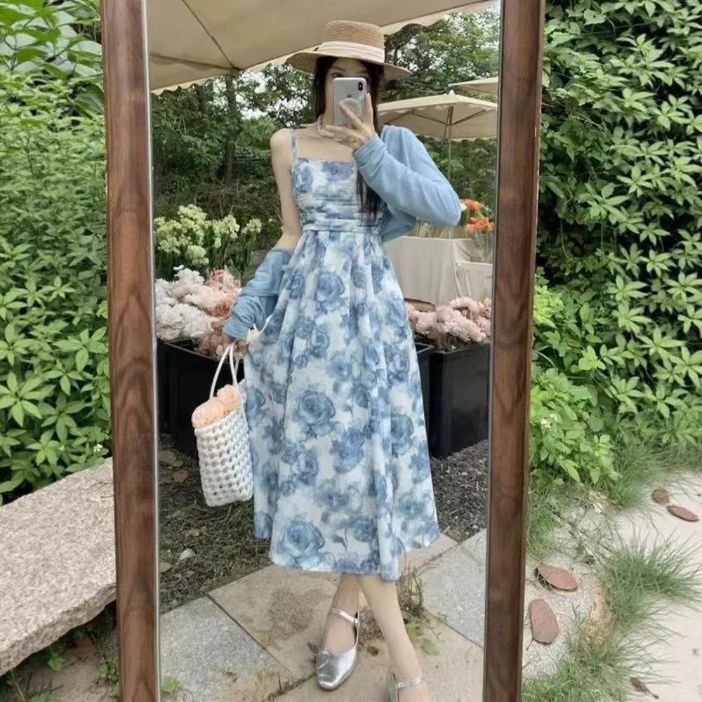 Retro Floral Sleeveless Beach Dress - Slim Fit, Versatile Vacation Style